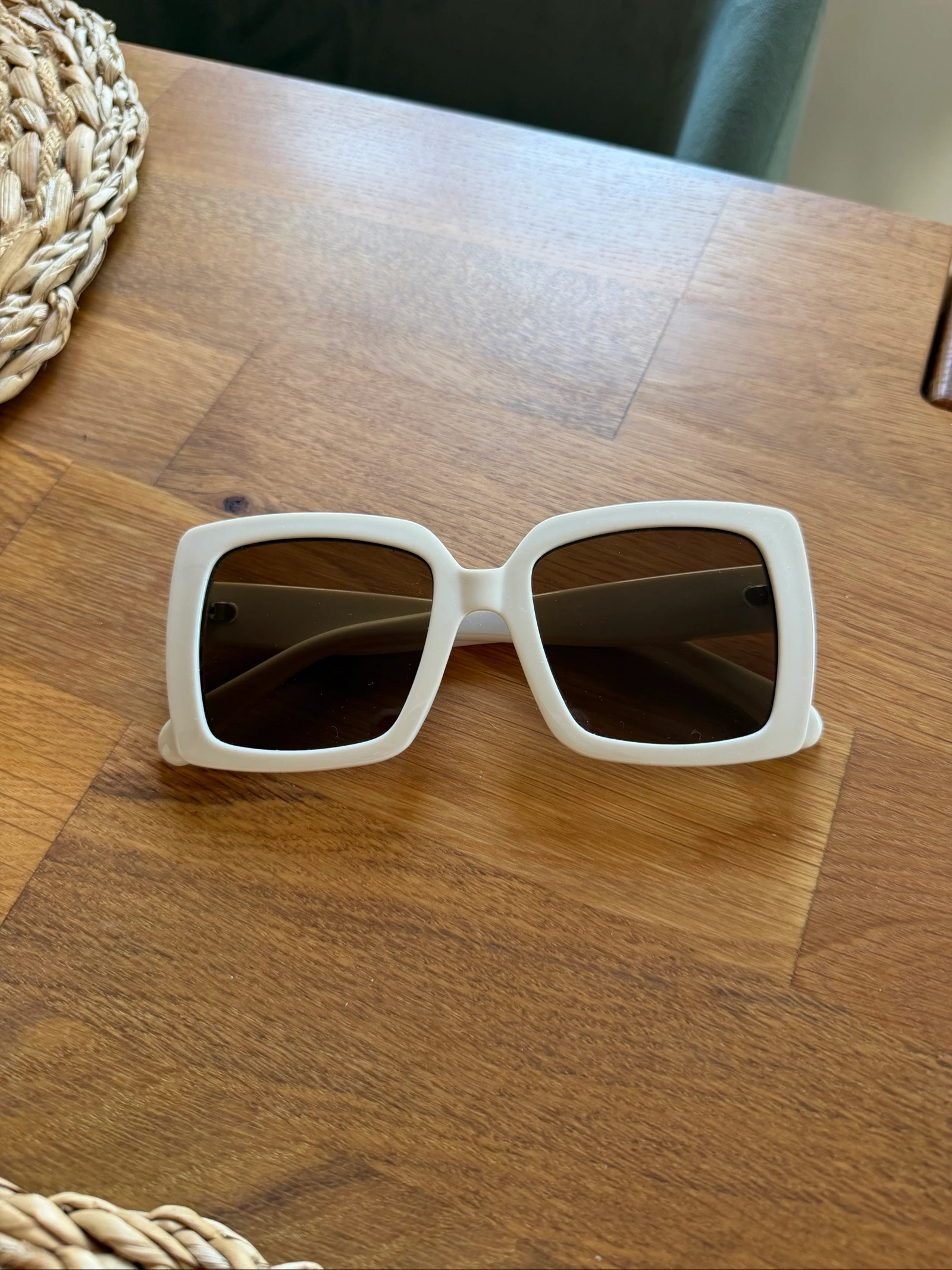Beige / white sunglasses stradivarius – photo 2